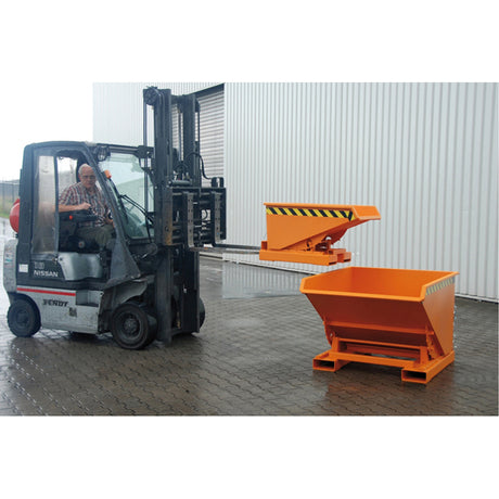 bauer gabelstapler kippbehälter expo